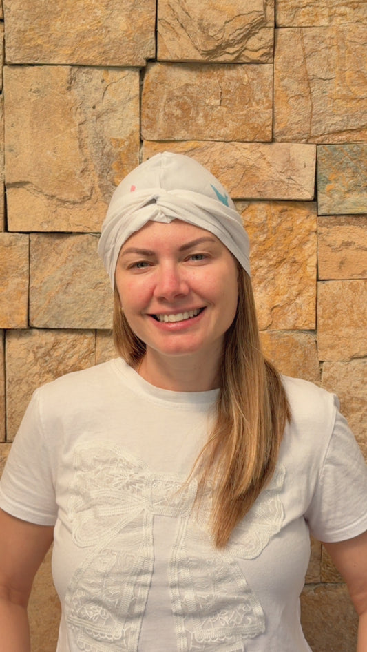 Turbante Entrelazado blanco con Diseño